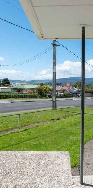 Sizeable family home - Photo 1