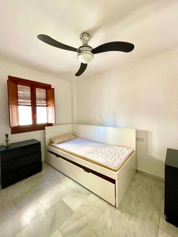 LONG TERM RENTAL- GREAT 3 BEDROOM SEMI-DETACHED + ATTIC NEXT TO THE SEA-BENALMADENA COSTA - Photo 3