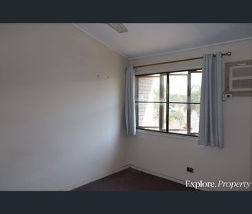 1/69 Brisbane Street, Mackay, Qld 4740 - Photo 2
