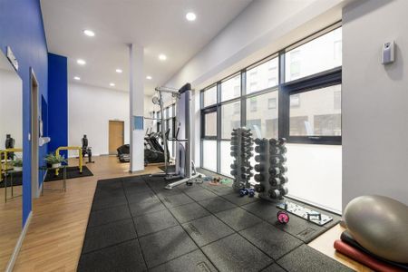 Studio to rent - Photo 2