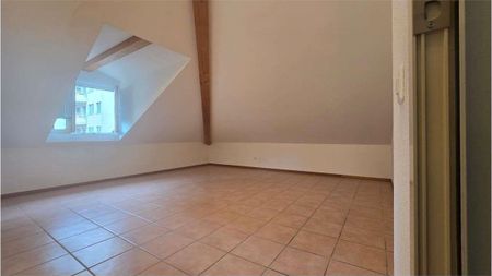 Atticapartment mit 4.5 Zimmern in Chiasso - Photo 4