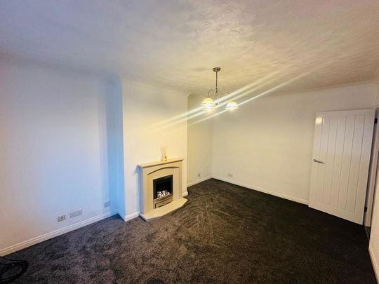 2 bedroom semi-detached bungalow to rent - Photo 1