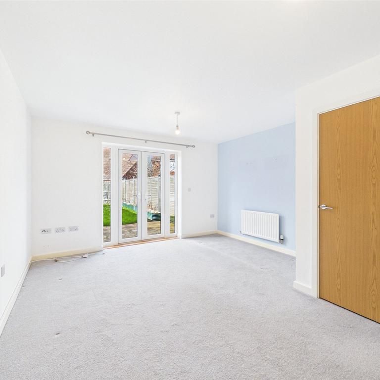 2 bedroom terraced house to rent - Photo 1