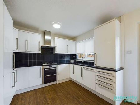 Berwick Place, East Kilbride, South Lanarkshire, G74 - Photo 2