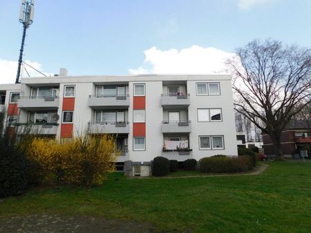 Schöne Seniorenwohnung mit Aufzug im Haus (WBS ab 60 Jahren erforderlich) - Foto 3