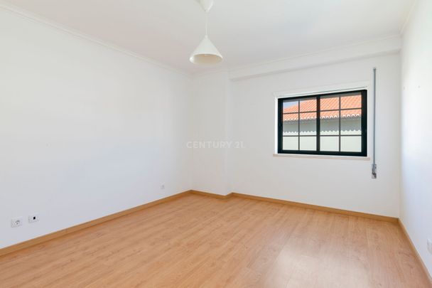 Apartamento T3 com 140 m2, no centro de Alcochete. - Photo 1