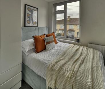 1 bedroom in a house share to rent - Photo 4