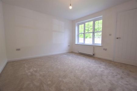 3 Bedroom Detached To Let - Photo 3