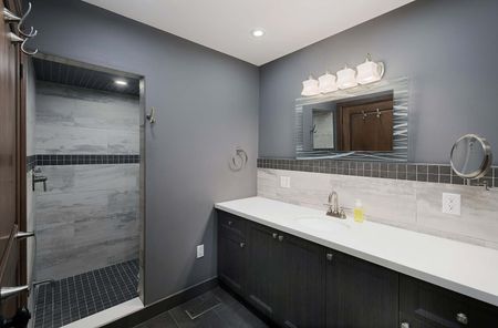 For Lease - 307B Queen Street, Mississauga, Ontario - Photo 5