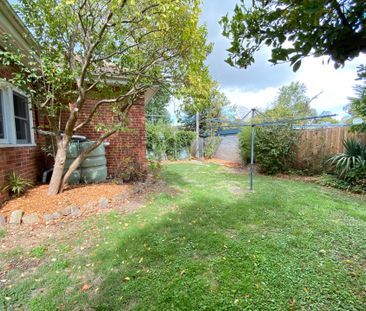 Character Home - Three Bedrooms, Study, Shed & Additional Parking - Photo 1