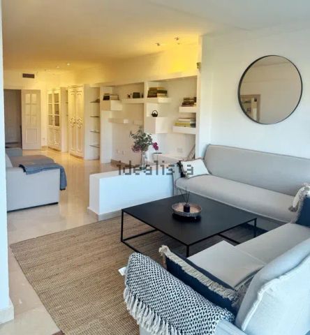 Alquiler de piso en Calle Francisco de Orellana s/n - Photo 3