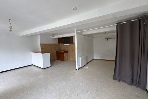 CUERS - Centre -ville- Appartement T2 de 43 m² - Photo 1