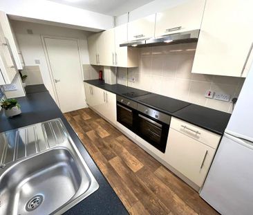 1 bedroom in a house share to rent - Photo 1