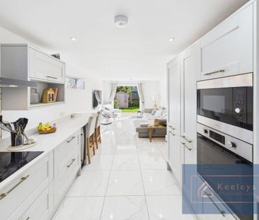 2 bedroom detached bungalow to rent - Photo 3