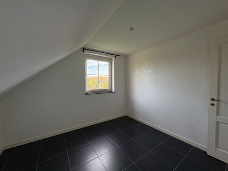 Duplexapp. met 2 slpkls en ruim terras in Herk-de-Stad - Photo 2