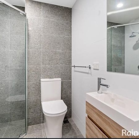 Modern Apartment - Photo 3