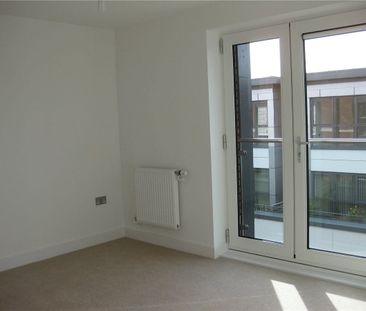 2 double bedroom apartment in the sought after Park Way development... - Photo 2
