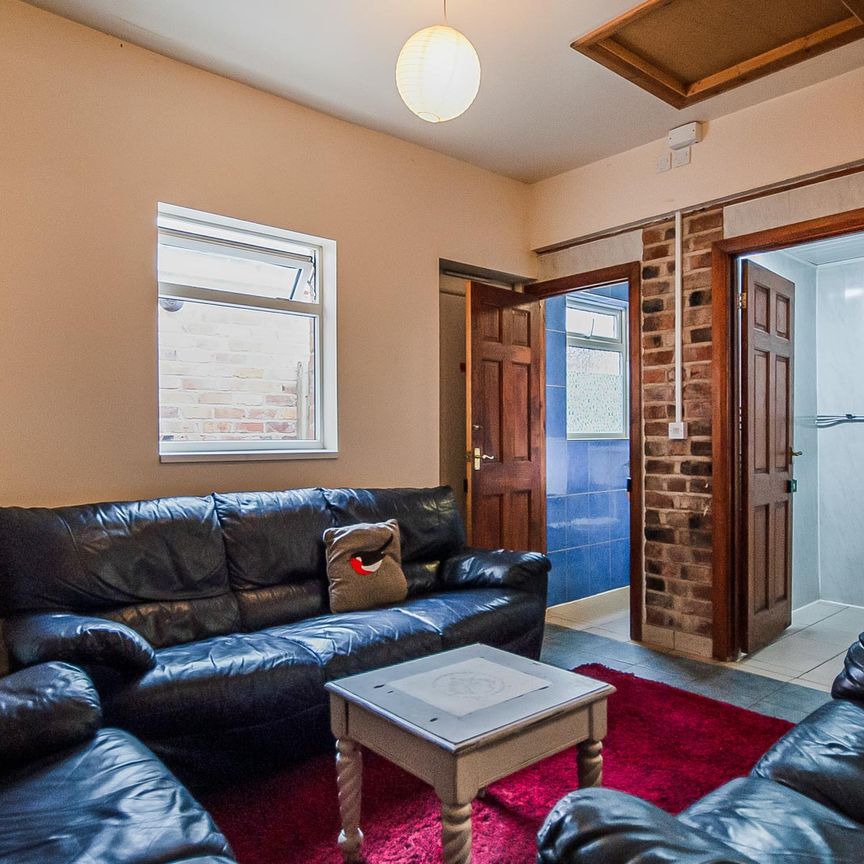 52 Harrow Road - Photo 1