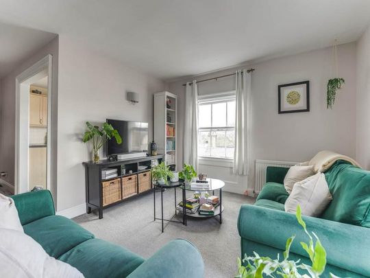 2 bedroom apartment to rent - Photo 1