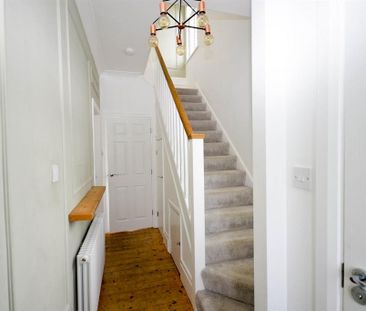 3 bedroom semi-detached house to rent - Photo 6