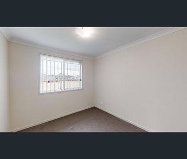 10 Aspen Grove, Morisset, NSW 2264 - Photo 5