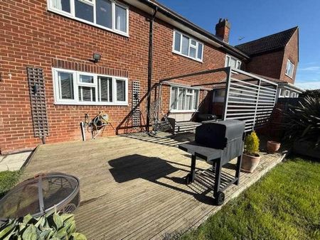 Riseway, Long Riston, Hull, HU11 - Photo 2