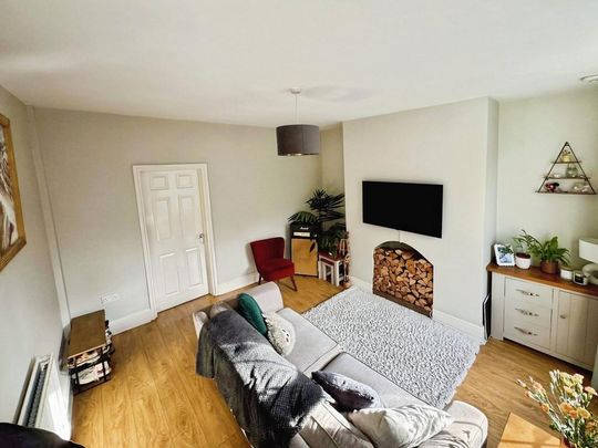 2 bedroom terraced house to rent - Photo 1