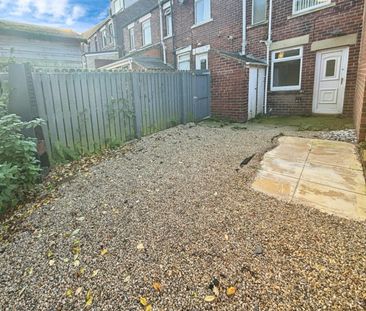 Whitwell Crescent, Stocksbridge, Sheffield, S36 1GD - Photo 5