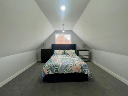 3 bedroom detached bungalow to rent - Photo 4