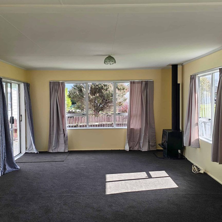 MONTGOMERY CRES, MASTERTON, 3 BDRMS - $490 P/W - Photo 1