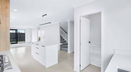 Brand New In Greenhill - Photo 4