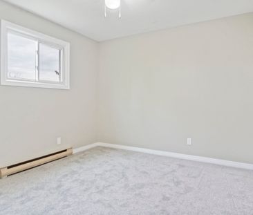 For Lease - 994 Colborne Street, Brantford, Ontario - Photo 4