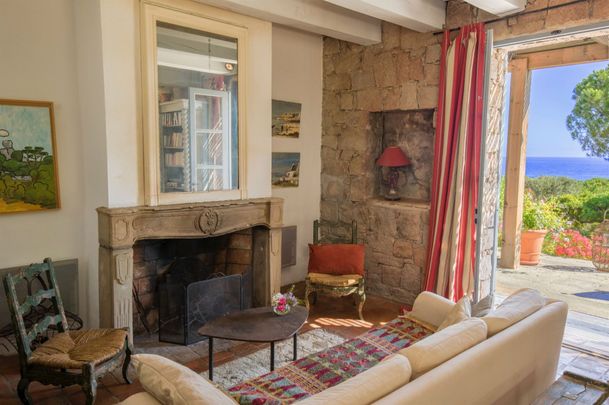 Rental Villa Ajaccio 9 Rooms 180 m² - Photo 1