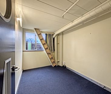 Welcome home to 1M/51 Webb Street - Photo 6