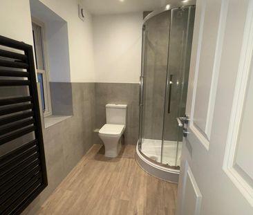 2 Bed Maisonette Flat - Photo 6