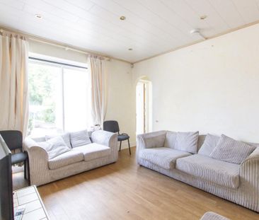 Bascott Road,Bournemouth - Photo 1