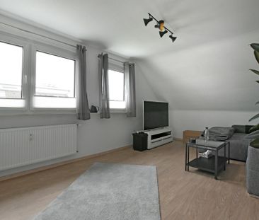 Helle 4-Zimmer-Wohnung in sehr gepflegtem Wohnhaus - begehrte Wohnl... - Photo 1