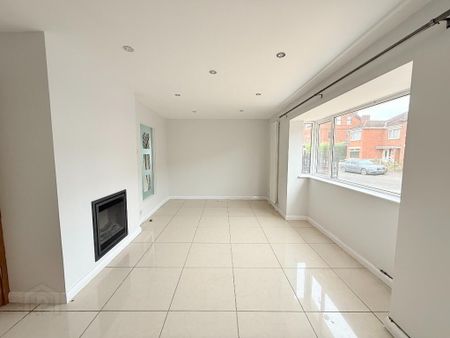 7 Ravenhill Gardens, Belfast, BT6 8GP - Photo 4