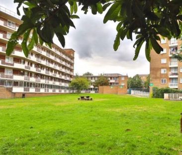 Room in a Shared Flat, Rainham House, NW1 - Photo 1
