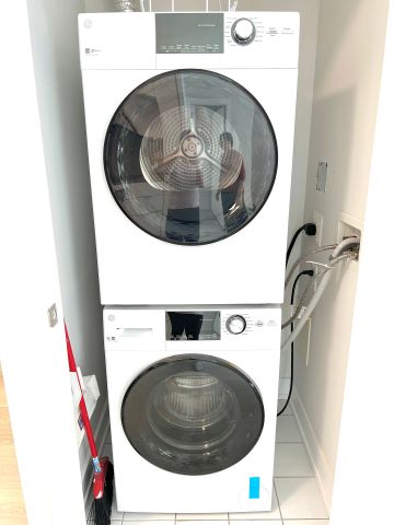 For Lease - 28 AVONDALE Avenue Unit# 209, Toronto, Ontario - Photo 2