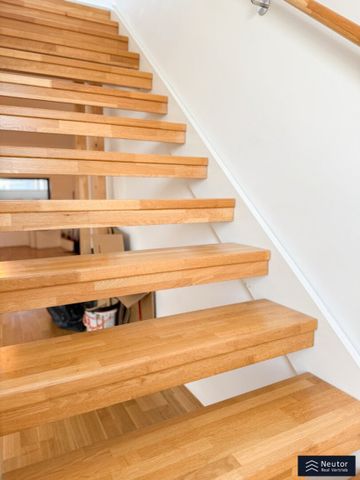 CHARMANTE DACHGESCHOSS MAISONETTE - HELLE 2,5-ZIMMER-WOHNUNG MIT GALERIE UND GROSSER DACHTERRASSE - Foto 2