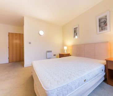 2 bedroom flat to rent - Photo 6