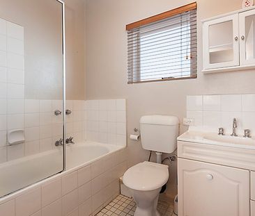 FULLY FURNISHED ONE BEDROOM SECURITY APARTMENT WITH POOL AND TENNIS... - Photo 3