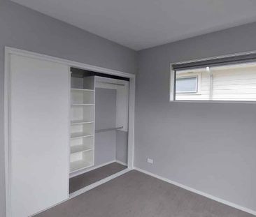 Fantastic on Fairwater - Photo 3