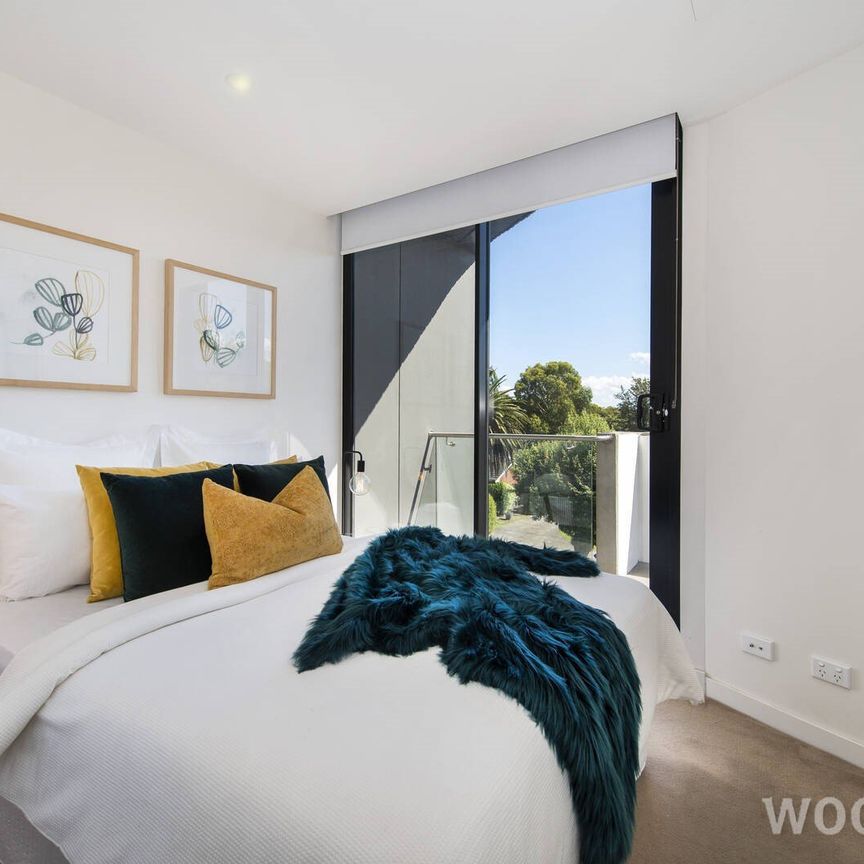 Stylish 1-Bedroom Apartment in the Heart of Camberwell - Photo 1