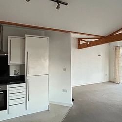 14 Priory Courtyard, Ramsgate, CT11 9PW, Kent - Photo 3