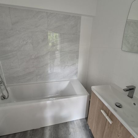 Location Appartement 1 pièce 25m² CAMBRAI 59400 - Photo 4