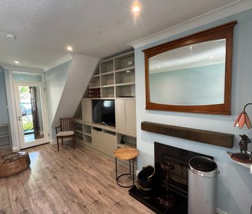24 The Poplars, Monkstown Valley, Blackrock - Photo 2