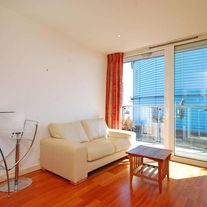 1 bedroom flat to rent - Photo 1