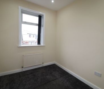 3 Bedroom Mid Terraced House To Rent - Photo 3